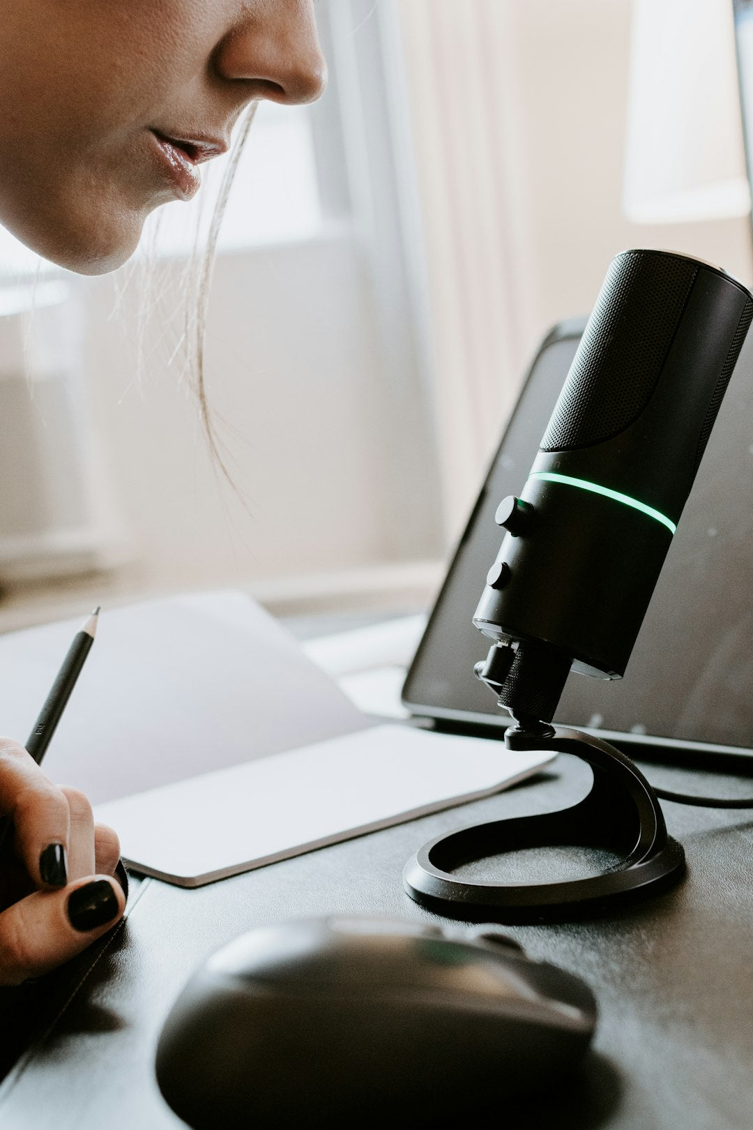 The Convenience of Wireless Audio Transmission with HDMI ARC Adapters