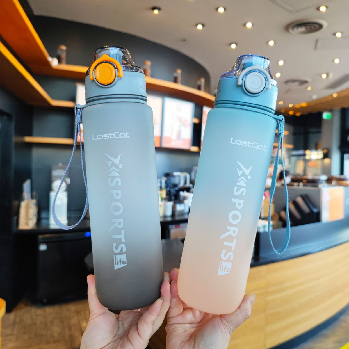 LostCat Water bottle for outdoor fitness sports gradient water bottle frosted straight drinking cup portable with pop-up lid car cup