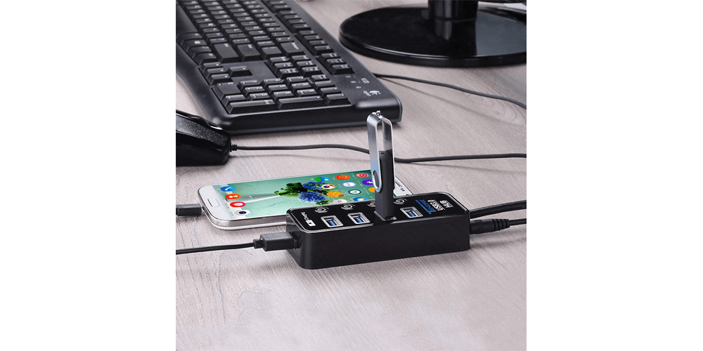 4 Ports USB 3.0 Hub with Individual Power Switches and LEDs